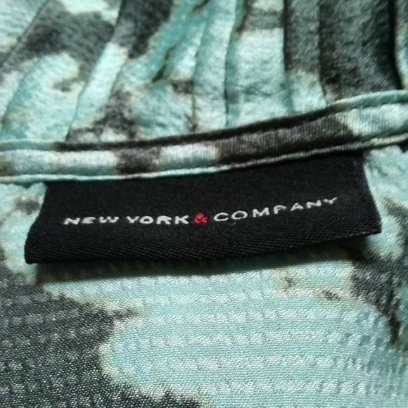 New York & Co. Blue & Brown Ruffly Button Up Top - Picture 5 of 6